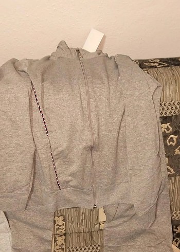 Kız Çocuk Gri Fermuarlı Eşofman Takımı erkekte mevcut - Görsel 5