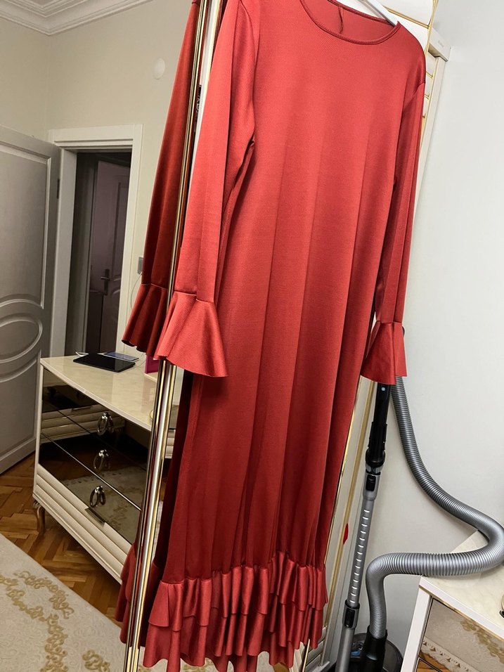 Klasik Uzun Kollu Pilili Elbise - Görsel 4