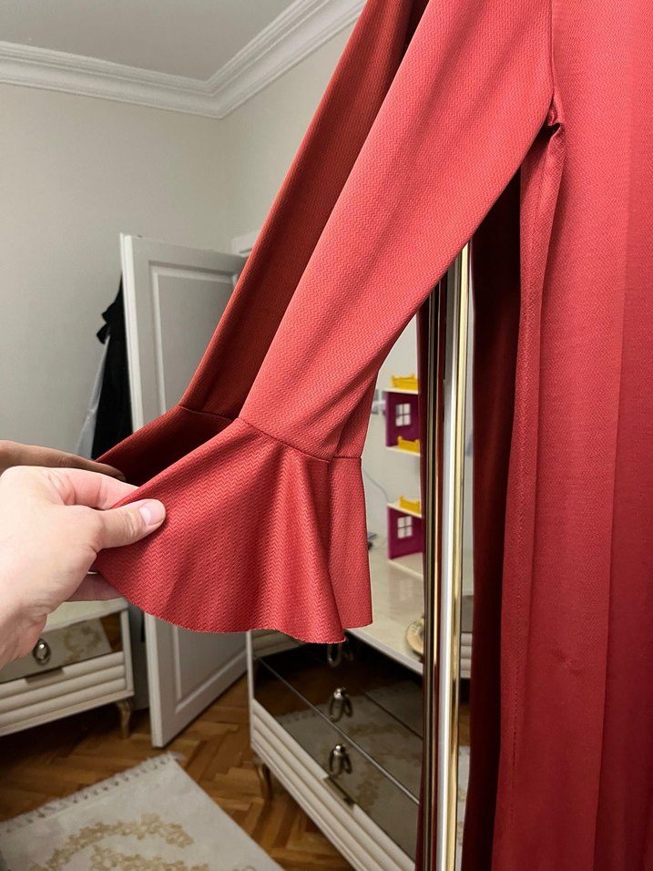 Klasik Uzun Kollu Pilili Elbise - Görsel 3