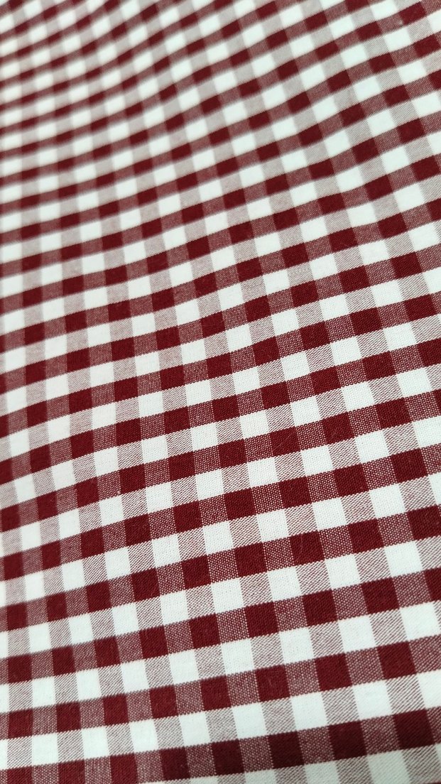 150x200 cm Bordo Kareli Masa Örtüsü - Görsel 2