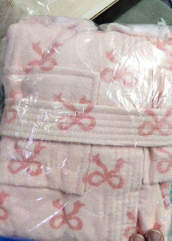 LCW 4-10 yaş Kız Çocuk Pembe Desenli Bornoz - Görsel 7