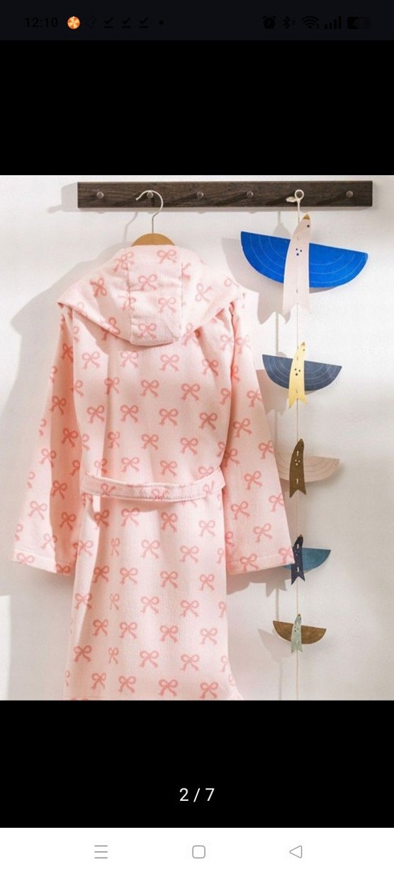 LCW 4-10 yaş Kız Çocuk Pembe Desenli Bornoz - Görsel 2