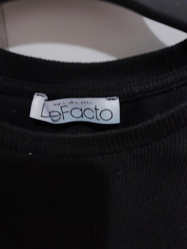 Defacto siyah yanlardan bağcıklı crop - Görsel 2