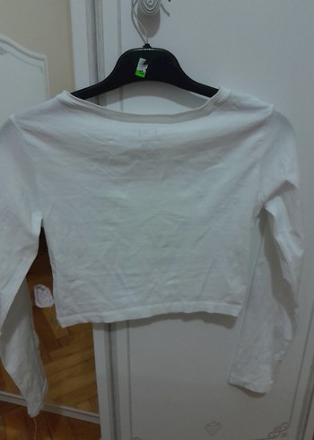 Beyaz Uzun Kollu Crop Top - Görsel 3