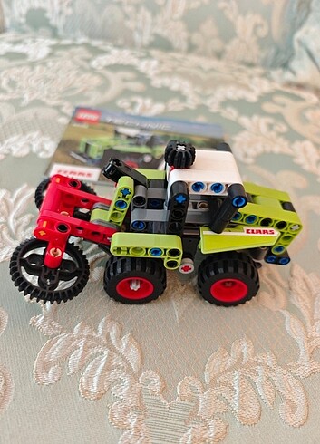 Diğer Lego 42102