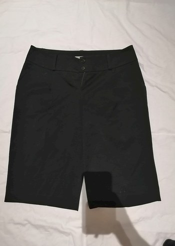 Siyah Kadın Bermuda Şort - Görsel 3