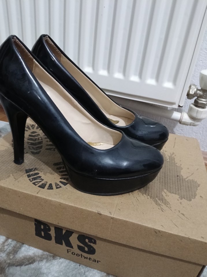 Siyah Parlak Stiletto Topuklu Kadın Ayakkabı - Görsel 2