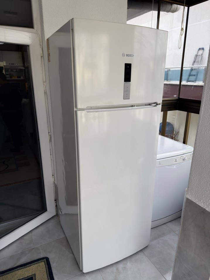 Beyaz Bosch buzdolabı - Görsel 3