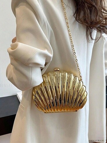 Urban Outfitters İstiridye Metal Pinterest Viral Çanta