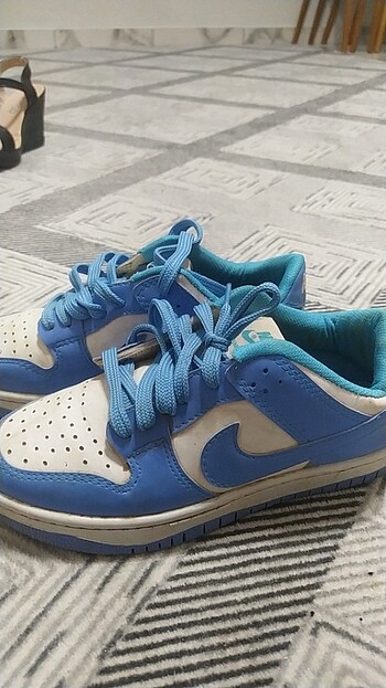 Nike Az kullanılmış spor ayakkabı 