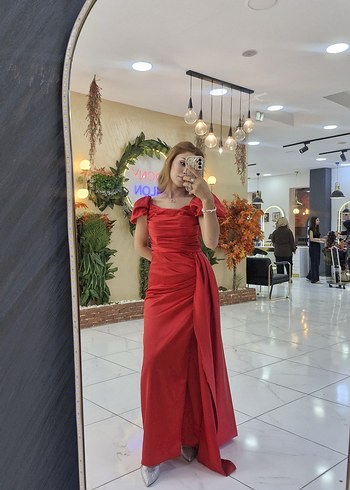 Parlak Kırmızı Drapeli Uzun Kadın Abiye - Görsel 2