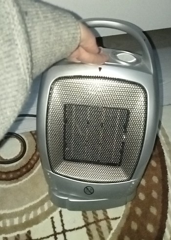Gri Taşınabilir Elektrikli Fanlı Isıtıcı