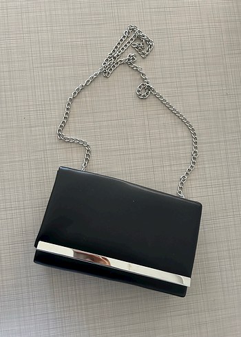 Siyah Parlak Deri Kadın Portföy Çanta - Görsel 4