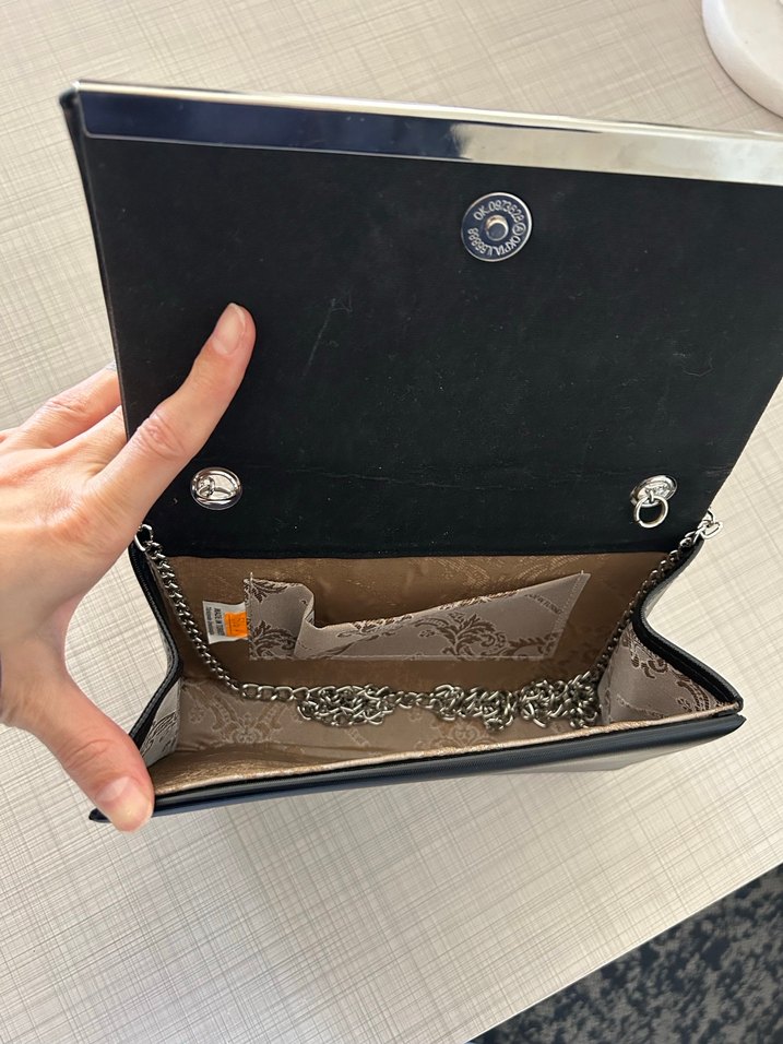 Siyah Parlak Deri Kadın Portföy Çanta - Görsel 3