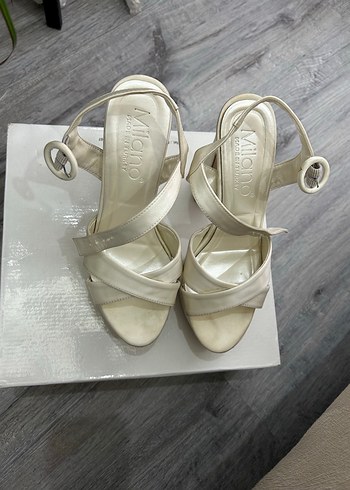 Beyaz Parlak Platform Topuklu Gelin Ayakkabısı - Görsel 3