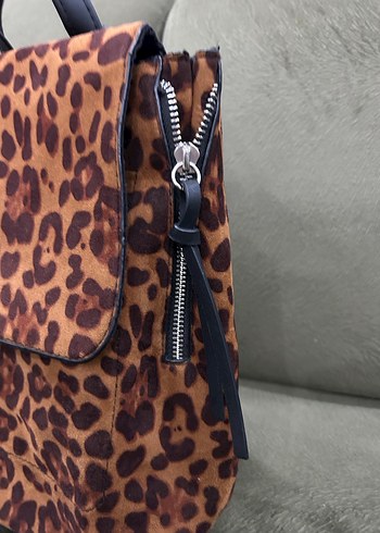 Kahverengi Leopar Desenli Süet Sırt Çantası - Görsel 2