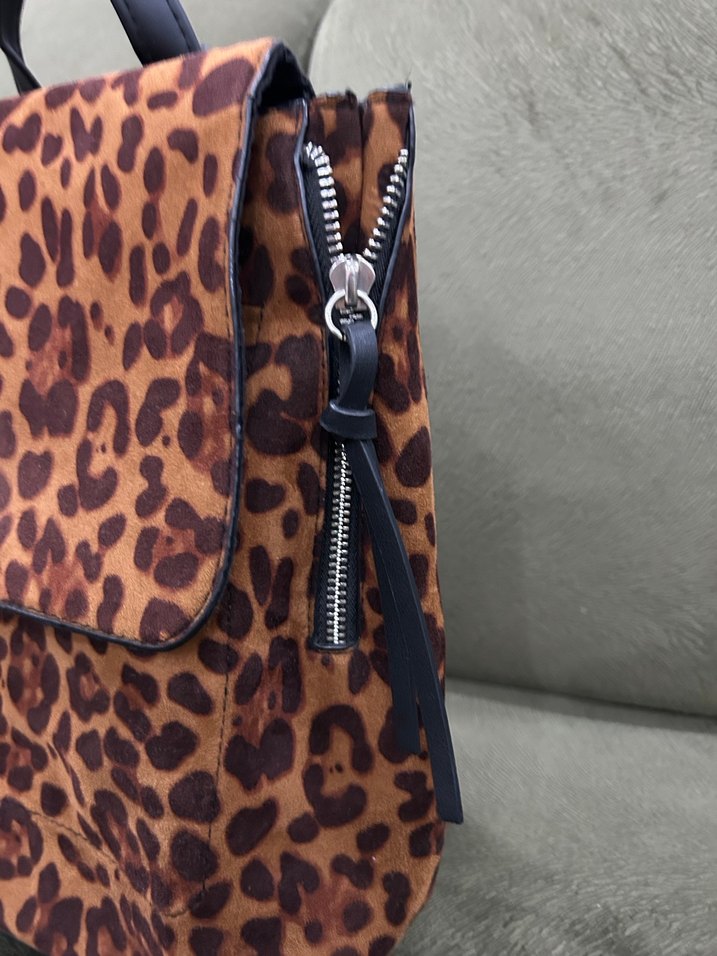 Kahverengi Leopar Desenli Süet Sırt Çantası - Görsel 2