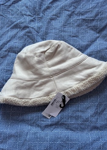 Beyaz Kadın Pamuklu Kürklü Şapka - Görsel 2