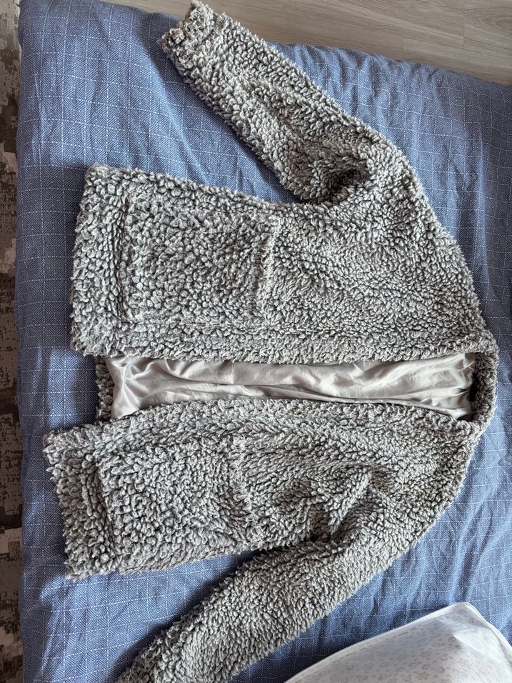 Gri Peluş Detaylı Kadın Ceket - Görsel 2