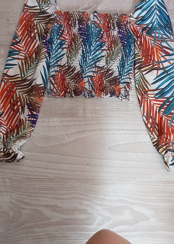 Renkli Batik Desenli Pliseli Mini Bluz