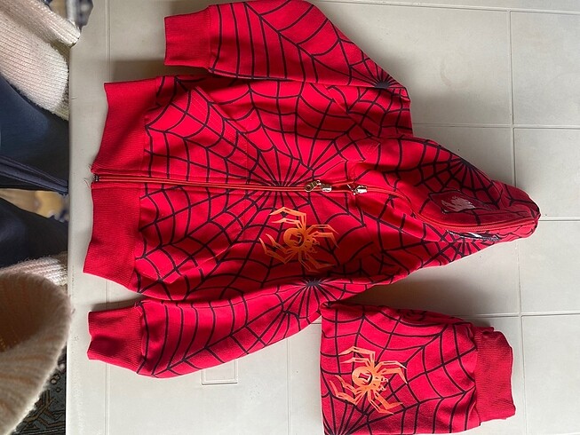 Spıderman kostümü