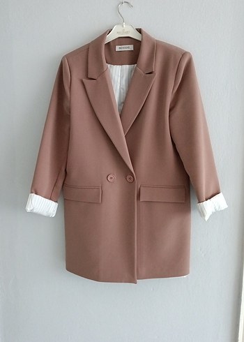 Kadın Bej Düğmeli Midi Blazer Ceket