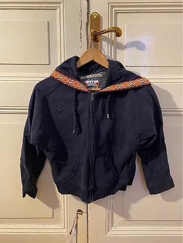 Mudo kapüşonlu sweatshirt