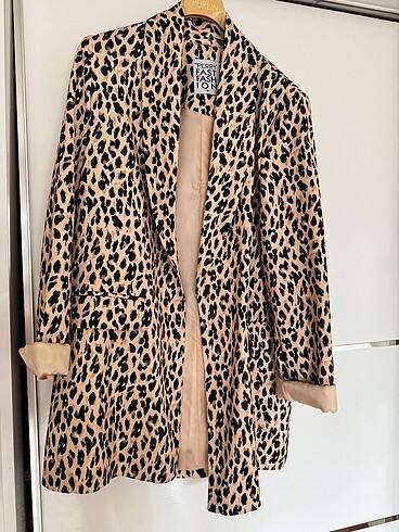 m Beden camel Renk Leopar çeket ????????????