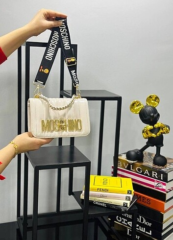 Beden çeşitli Renk MOSCHINO