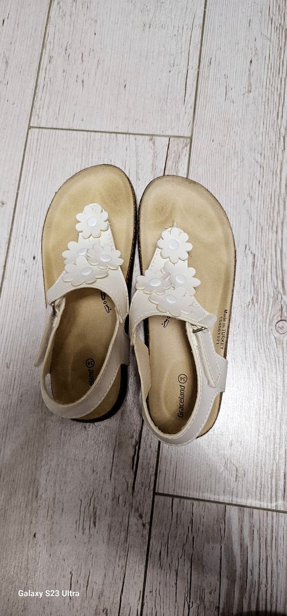 Kız Çocuk Beyaz Çiçekli Tokalı Terlik - Görsel 5