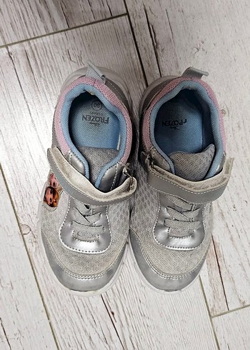 Kız Çocuk Gri Baskılı Cırtlı Spor Ayakkabı - Görsel 5
