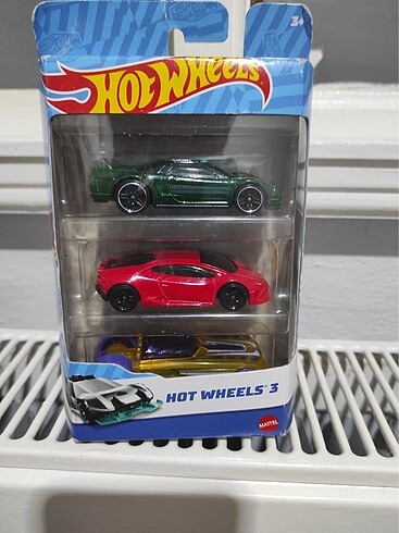 HOT WHEELS ARABA 3?LÜ