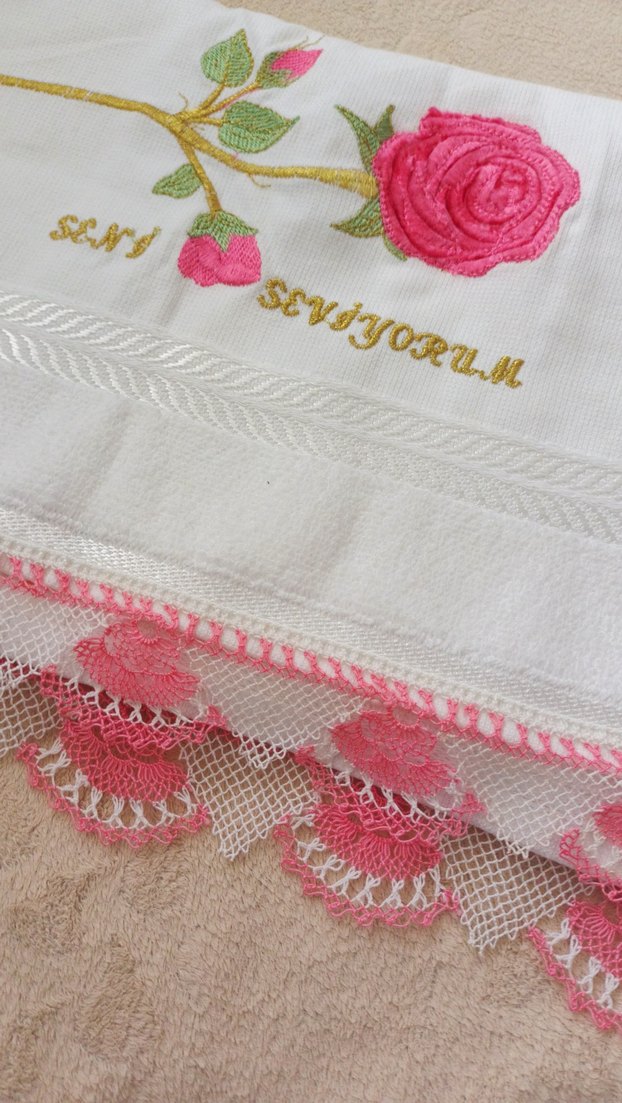 Nakışlı iğneoyali Pembe Havlu - Görsel 2