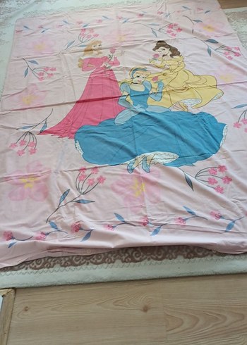 Çiçek ve Prenses Desenli Çocuk Nevresim Takımı - Görsel 2