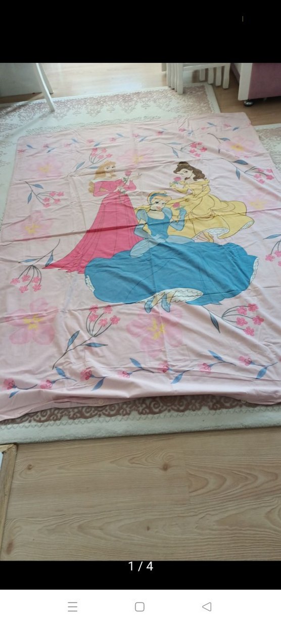 Çiçek ve Prenses Desenli Çocuk Nevresim Takımı - Görsel 2