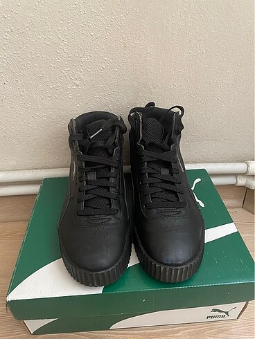 38 Beden siyah Renk Puma bilekli spor ayakkabı