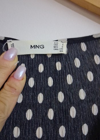 Puantiye Desenli V Yaka Uzun Siyah Elbise - Görsel 2