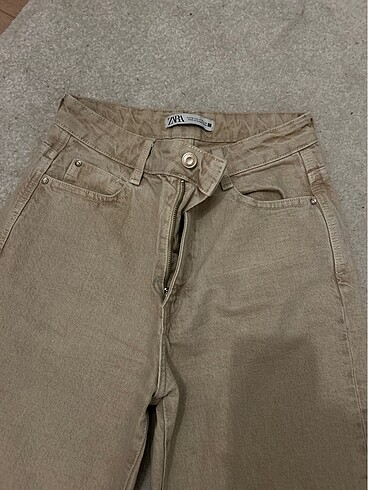 Zara Mom jeans