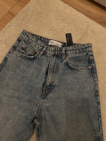 Zara Mom jeans