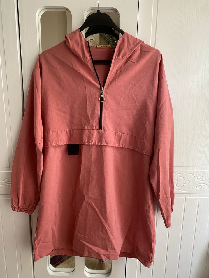 Pembe Kapüşonlu Midi Kadın Yağmurluk - Görsel 2