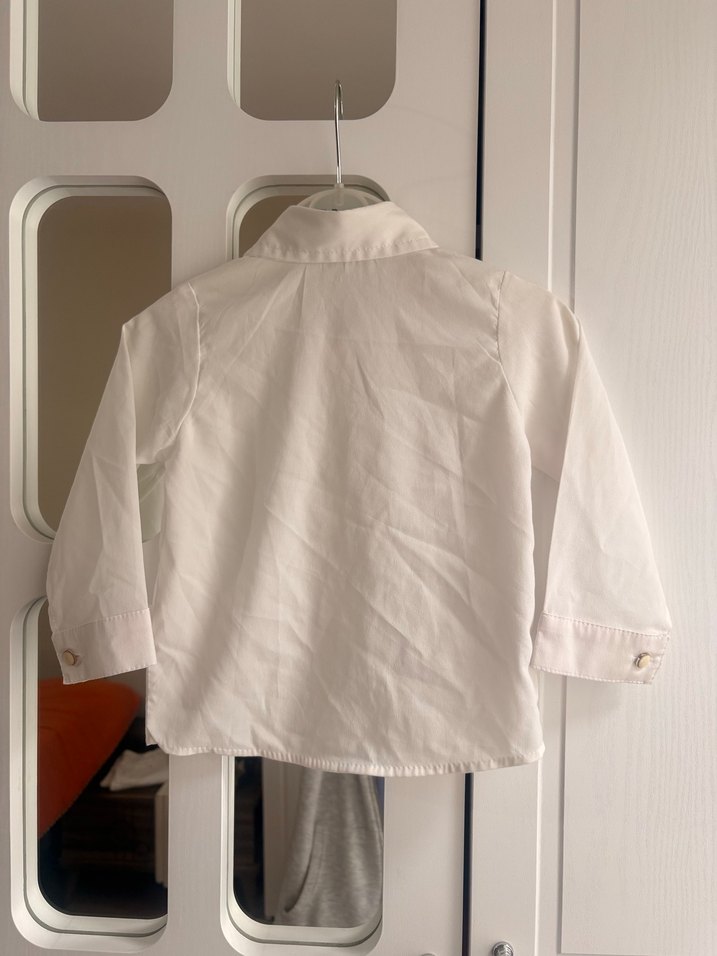 Beyaz Düğmeli Çocuk Keten Gömlek - Görsel 3
