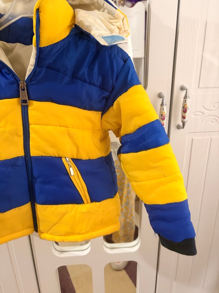 Kapüşonlu Sarı-Mavi Erkek Çocuk Mont - Görsel 3