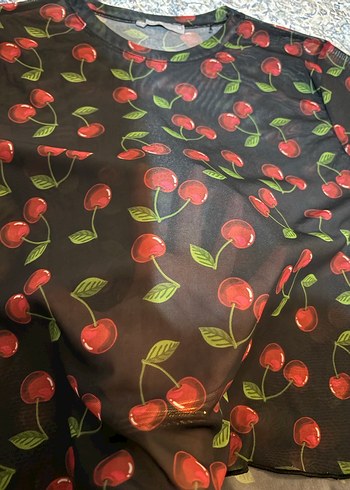 Kısa Kollu Kiraz Desenli Kadın Tişört - Görsel 2