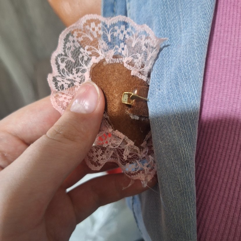 Hello kittyli gyaru dantelli broş - Görsel 2