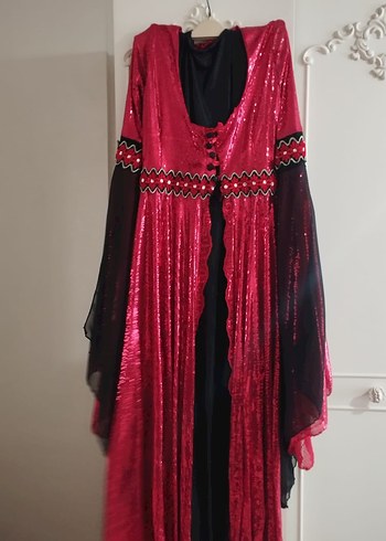 Diğer Diger Kırmızı Uzun Henna Elbise siyah şaliyla beraber