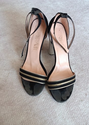 Diğer Klasik Siyah Stiletto Topuklu Kadın Ayakkabı