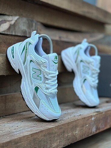 ???? New Balance 530