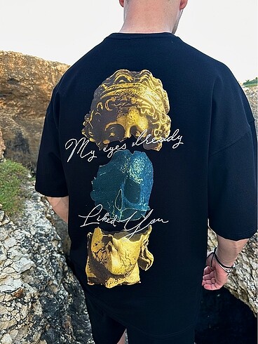 Oversize tişört bedenleri mevcuttur