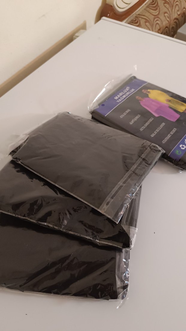 siyah Kapüşonlu Midi Yağmurluk - Görsel 2