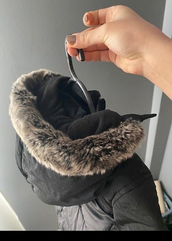 Kürklü Siyah Erkek Çocuk Mont - Görsel 3